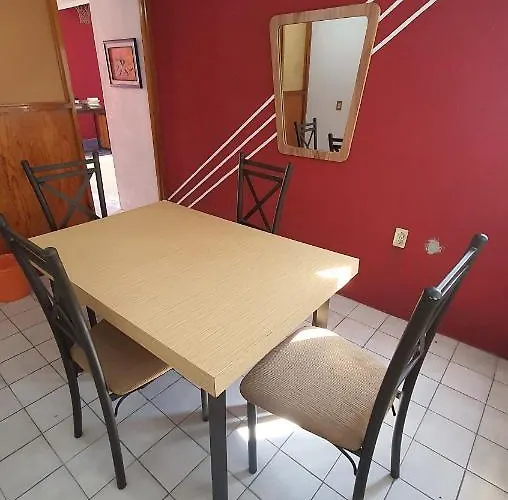 Dona Mari Aeropuerto Hostel